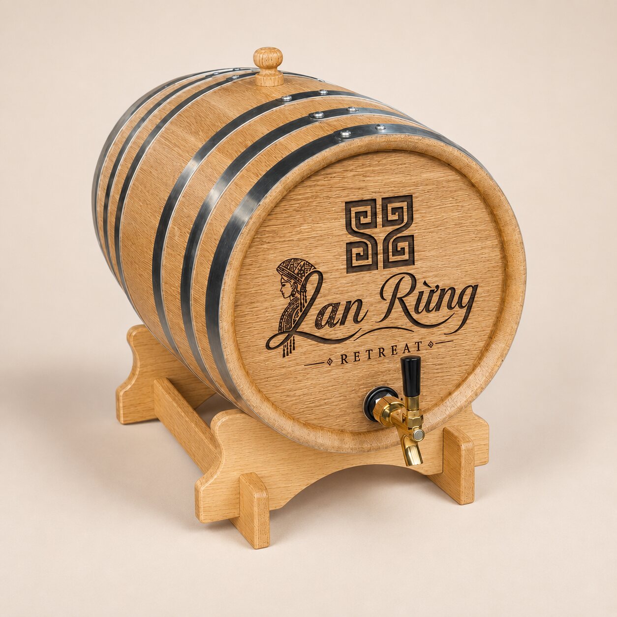Thùng gỗ sồi 100L khắc logo Lan Rừng theo yêu cầu